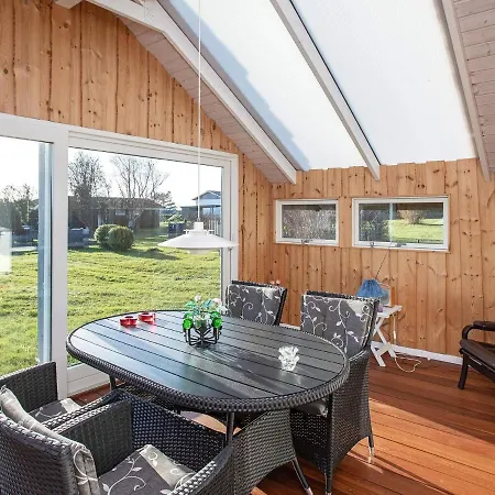 Ferienhaus Holiday Iii *